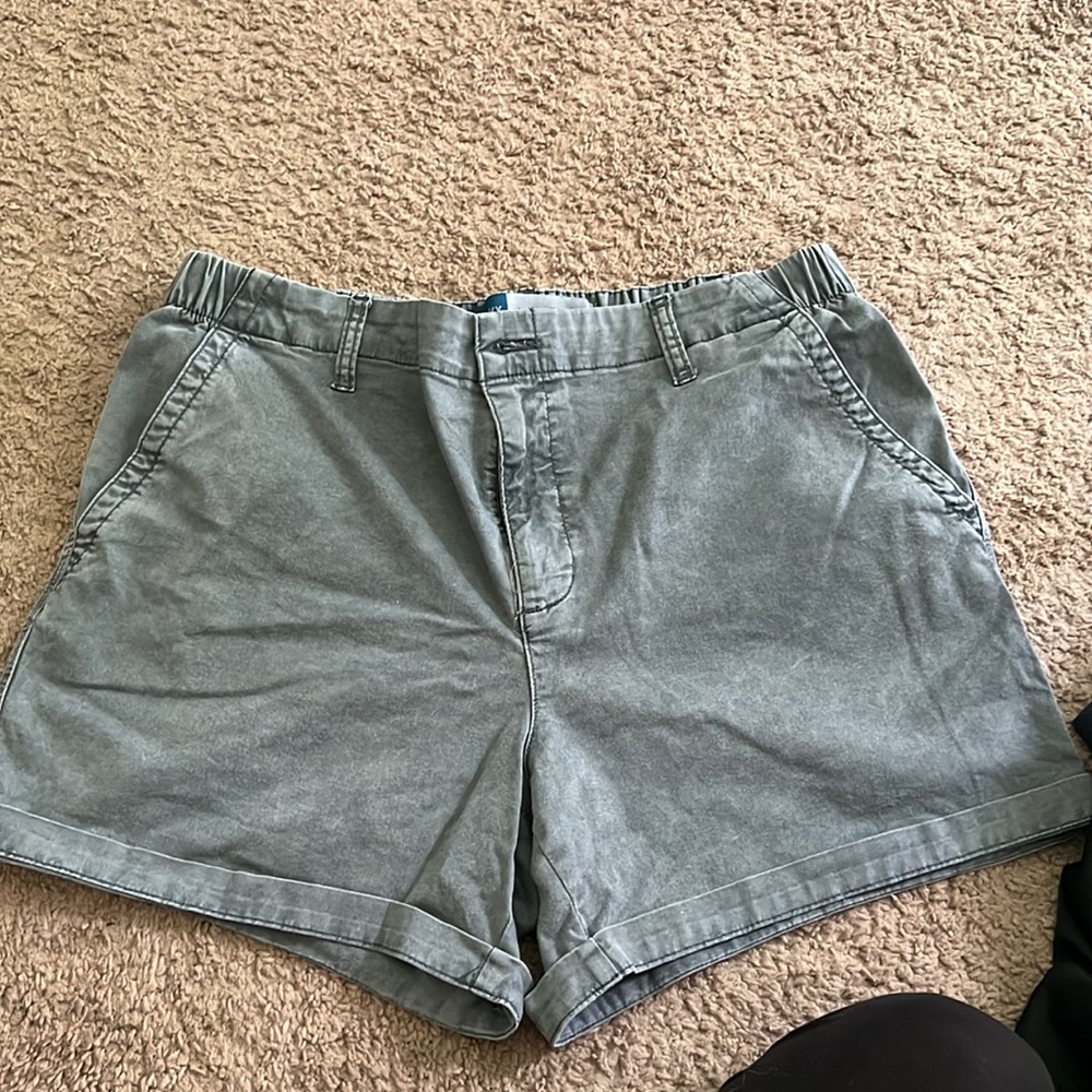 Gray old navy everyday shorts
